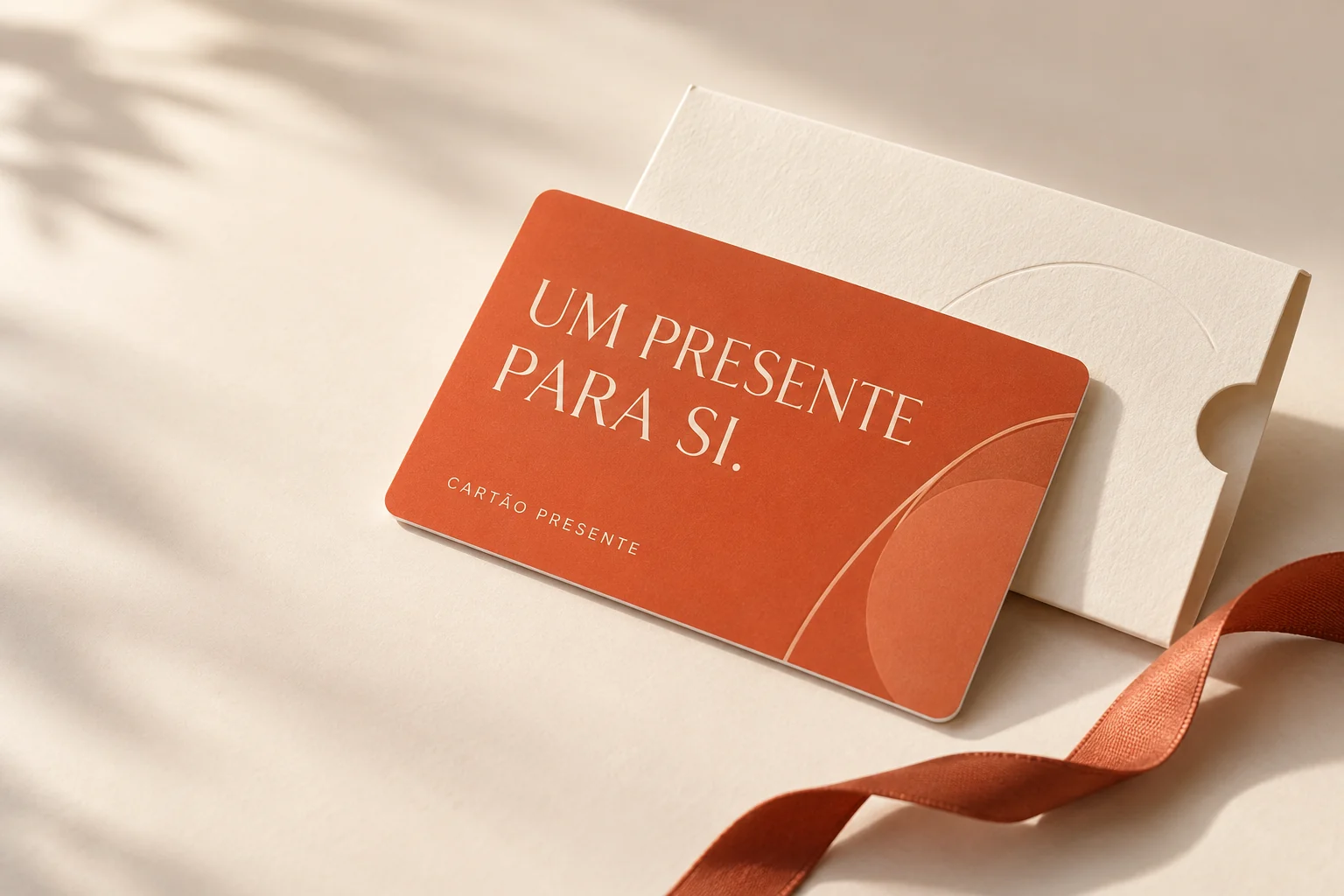 Exemplo ilustrativo de cartão presente em PVC com embalagem de oferta